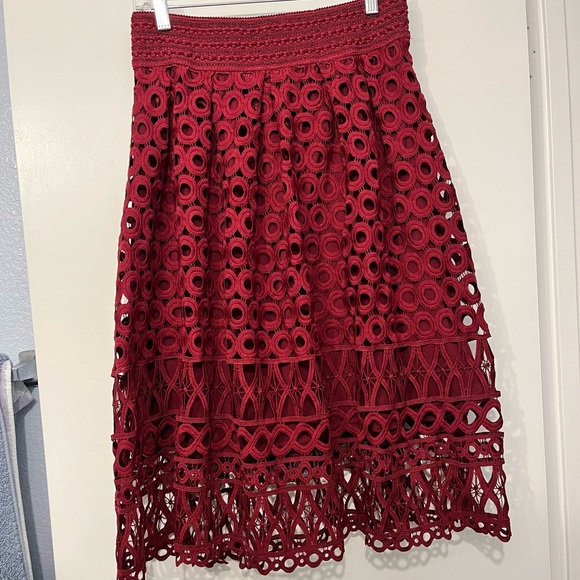Elegant Red Lace Skirt - Picture 1 of 3
